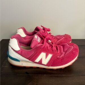 New Balance 574 Women’s Sneakers – Pink – Size 7